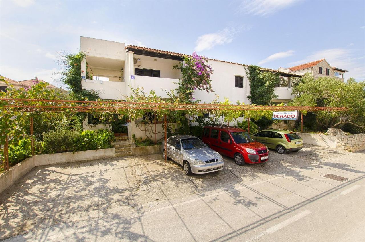 Apartments Derado Супетар Екстериор снимка