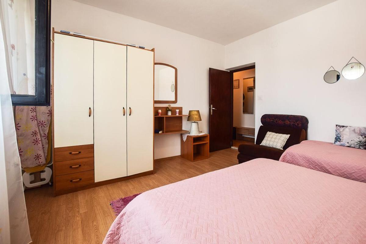 Apartments Derado Супетар Екстериор снимка
